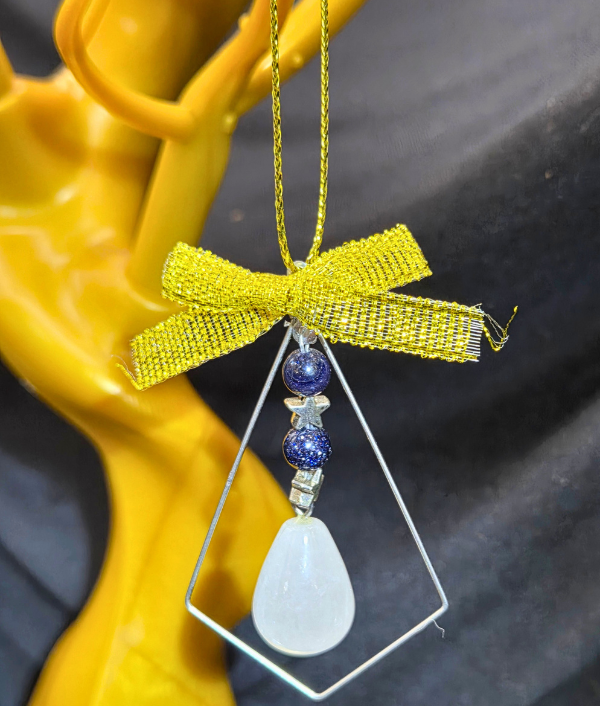 Clear Quartz Waterdrop