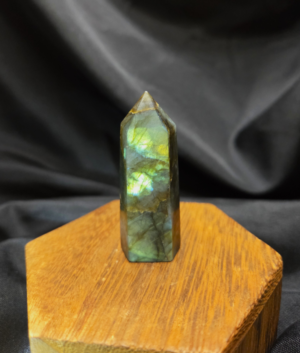 Labradorite Point (D)