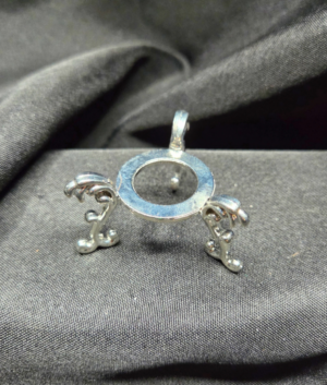 z Silver Metal Sphere Holder