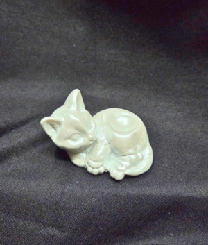 z Sleeping Kitty (White) Sphere Holder