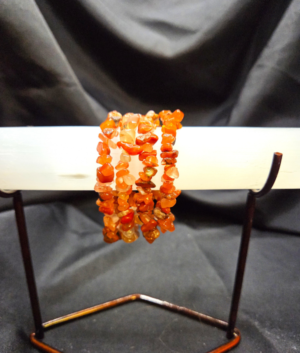 Red Agate Chip Beads Bracelet