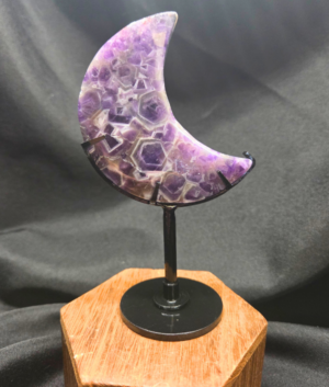 Moon-Chevron Amethyst (C)