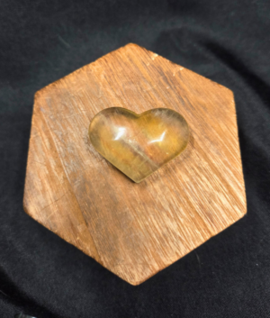 Heart-Fluorite Yellow (C)