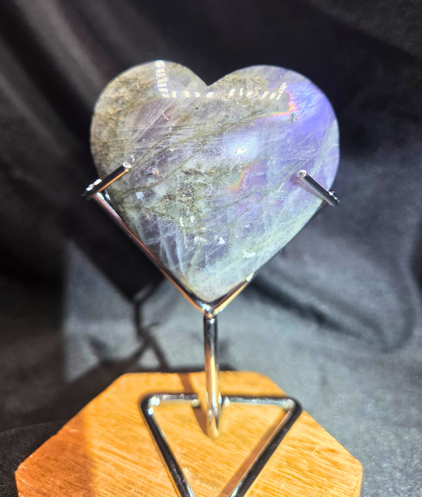 Labradorite w stand purple
