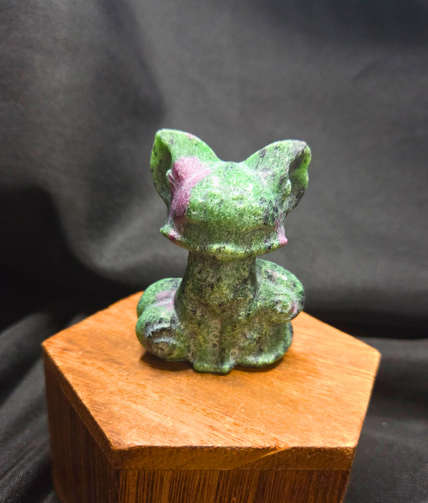 Ruby in Zoisite Fox2